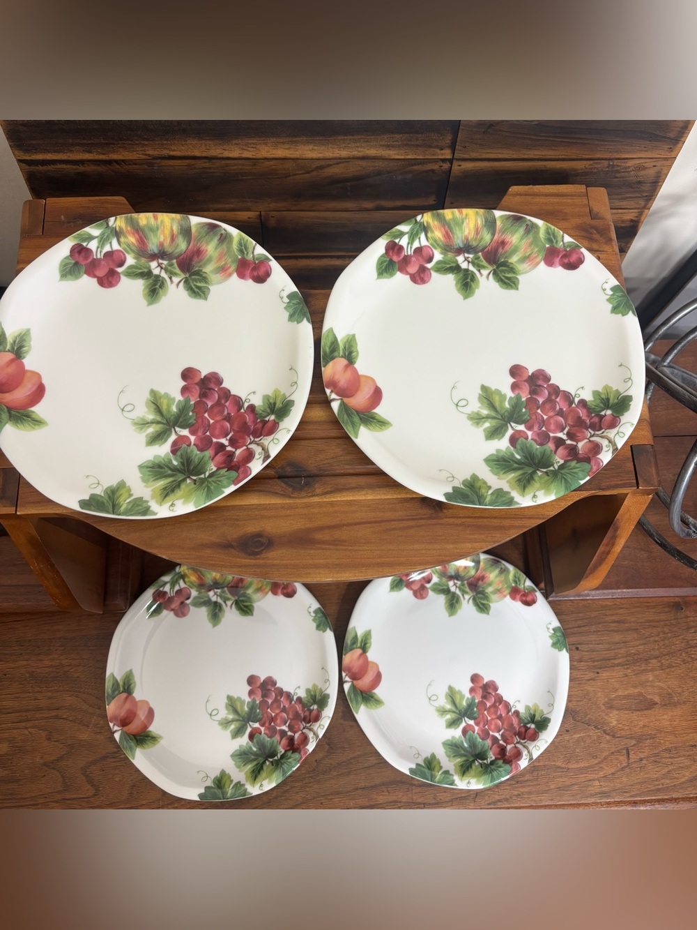 Royal Doulton Vintage Grape Salad Plates 8.25” Set of 4 Fine China